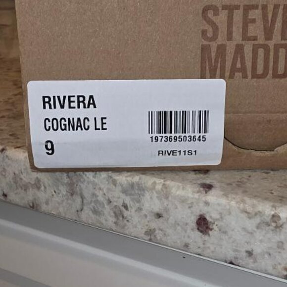 Steve Madden Rivera Cognac Leather Sandel Size 9 NEW - Picture 3 of 4